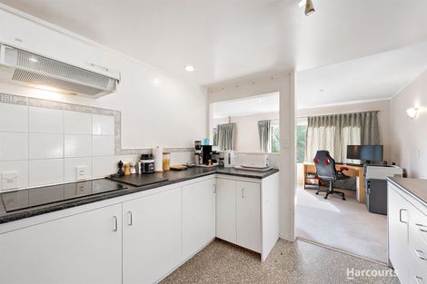 Photo of property in 2/14 Duncan Street, Tawa, Wellington, 5028