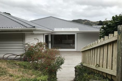 Photo of property in 11 Ngatoto Street, Khandallah, Wellington, 6035