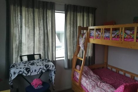 Photo of property in 86 Gosford Drive, Botany Downs, Auckland, 2010