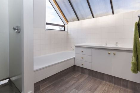 Photo of property in 60 Muir Avenue, Halswell, Christchurch, 8025