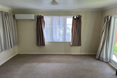 Photo of property in 1/20 Bayview Road, Bayview, Auckland, 0629