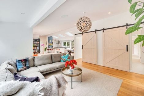 Photo of property in 9 Cloverly Crescent, Campbells Bay, Auckland, 0630