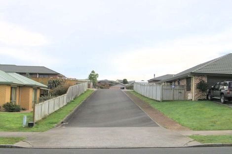 Photo of property in 14 Limousin Place, Grandview Heights, Hamilton, 3200