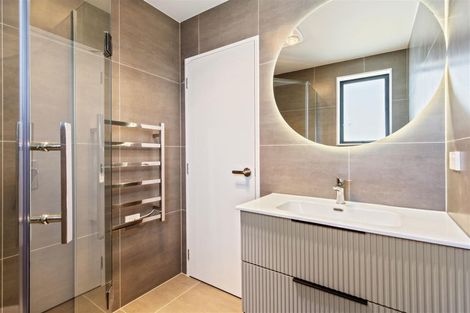 Photo of property in 70 Opoka Street, Papakura, 2110