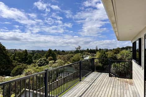 Photo of property in 15 Mcdowell Crescent, Hillcrest, Auckland, 0627