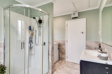 Photo of property in 12 Chester Street, Taradale, Napier, 4112