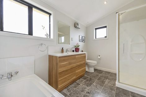 Photo of property in 6 Coach Road, Fairfield, Dunedin, 9018