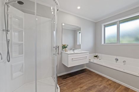 Photo of property in 482b Carrington Road, Hurworth, New Plymouth, 4371