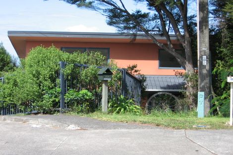 Photo of property in 3/310 Glenvar Road, Torbay, Auckland, 0630