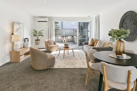 Photo of property in 11a Pinkerton Grove, Newlands, Wellington, 6037