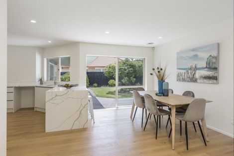 Photo of property in 26 Judd Place, Orewa, 0931