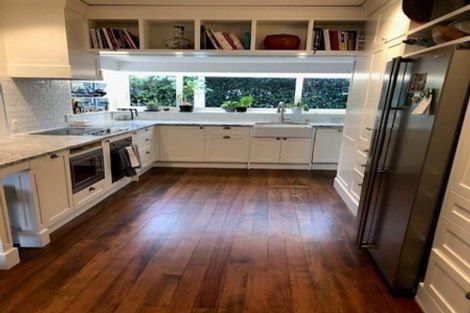 Photo of property in 44 Parkhill Road, Mellons Bay, Auckland, 2014