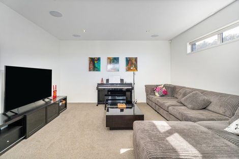 Photo of property in 11 Puriri Place, Whitianga, 3510