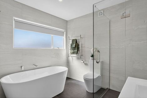 Photo of property in 1/6 Fenwick Avenue, Milford, Auckland, 0620