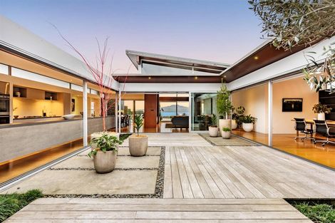 Photo of property in 58 Seacliffe Avenue, Belmont, Auckland, 0622
