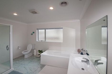 Photo of property in 10 Didsbury Grove, Churton Park, Wellington, 6037