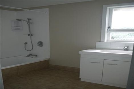 Photo of property in 9 Arnhem Place, Pukekohe, 2120