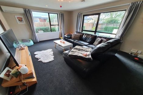 Photo of property in 2/27 Mortlake Street, Islington, Christchurch, 8042