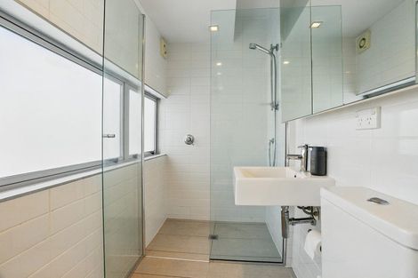Photo of property in 4/184 Peterborough Street, Christchurch Central, Christchurch, 8013