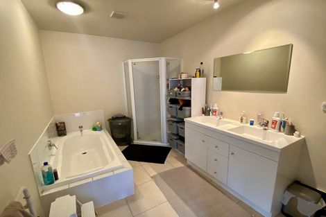 Photo of property in 5 Philadelphia Avenue, Albany Heights, Auckland, 0632