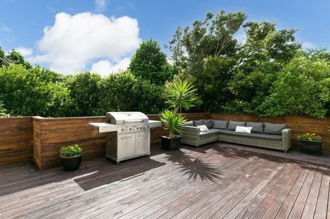 Photo of property in 35a Mandalay Terrace, Khandallah, Wellington, 6035