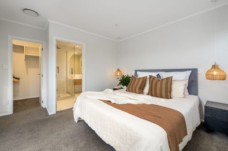 Photo of property in 29 Cliff Road, Torbay, Auckland, 0630