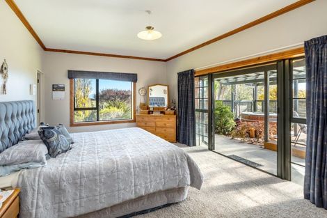 Photo of property in 252 Masterton Stronvar Road, Te Ore Ore, Masterton, 5890