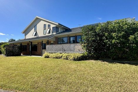 Photo of property in 43 Ohiwa Parade, Ohope, 3121