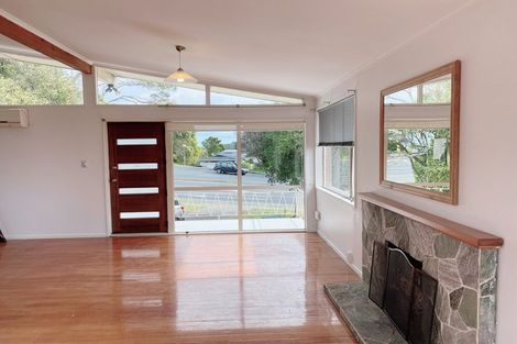 Photo of property in 329 East Coast Road, Mairangi Bay, Auckland, 0630