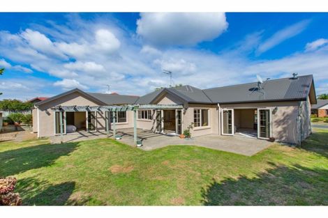 Photo of property in 18 Roderick Place, Rototuna, Hamilton, 3210