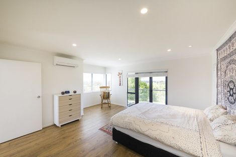 Photo of property in 31 Ruapehu Drive, Fitzherbert, Palmerston North, 4410