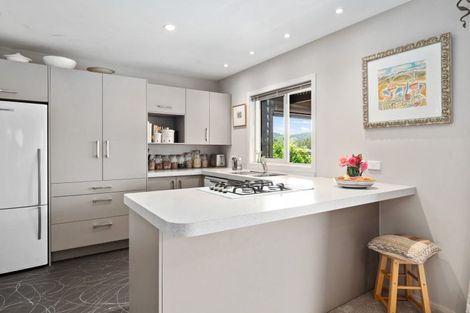 Photo of property in 98 Kinloch Road, Kinloch, Taupo, 3377