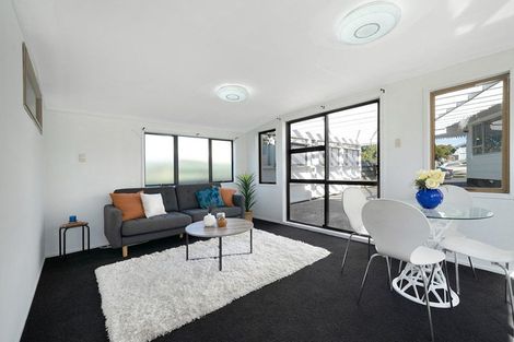 Photo of property in 4 Serrano Place, Clover Park, Auckland, 2023