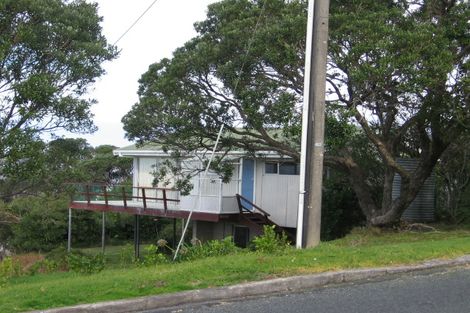 Photo of property in 42 Barrier View Road, Leigh, 0985