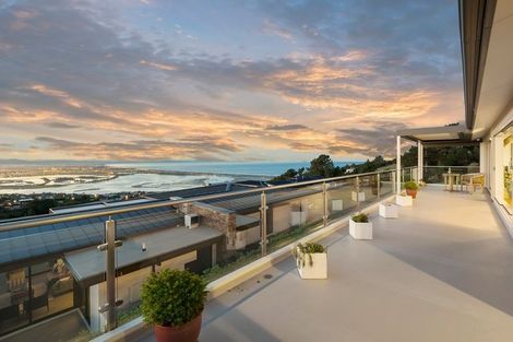 Photo of property in 9 Stoneyridge Close, Mount Pleasant, Christchurch, 8081