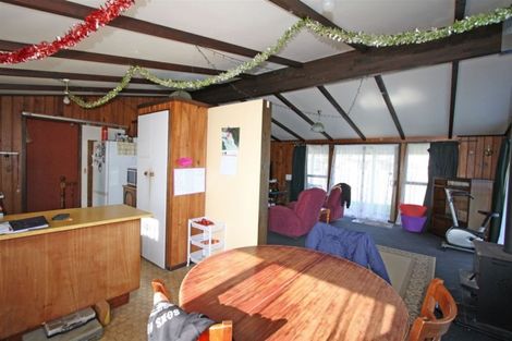 Photo of property in 5 Camellia Avenue, Bell Block, New Plymouth, 4312