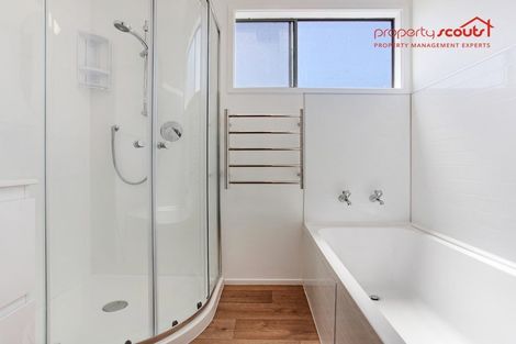 Photo of property in 1/64 Saddleback Rise, Murrays Bay, Auckland, 0630