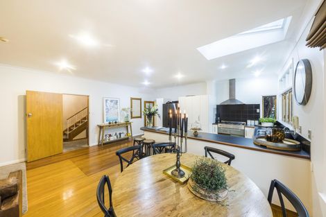 Photo of property in 9 Jickell Street, Hokowhitu, Palmerston North, 4410