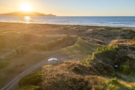 Photo of property in 47 Pingoa Lane, Peka Peka, Waikanae, 5391