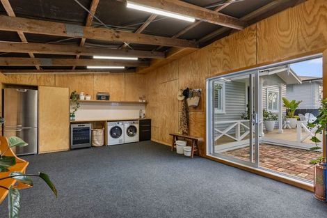 Photo of property in 1/126 Rangatira Road, Beach Haven, Auckland, 0626