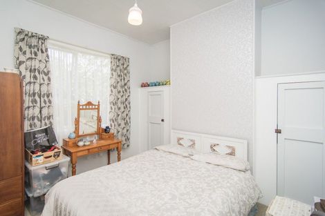 Photo of property in 16 Lennox Street, Winchester, 7985