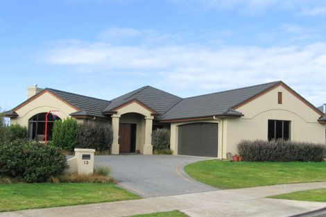 Photo of property in 13 Grasmere Court, Huntington, Hamilton, 3210