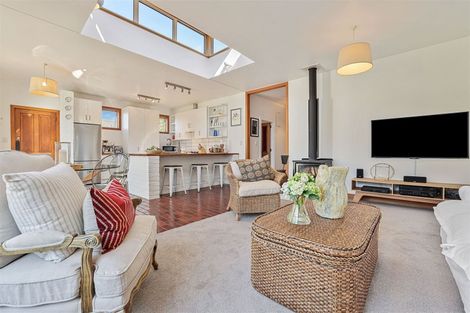 Photo of property in 18 Saint James Avenue, Papanui, Christchurch, 8053