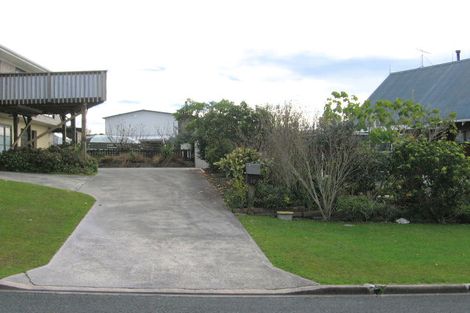 Photo of property in 15 Kauri Crescent, Snells Beach, 0920
