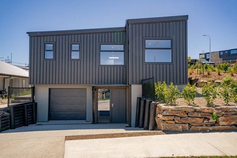 Photo of property in 2 Tuohy Lane, Wanaka, 9305