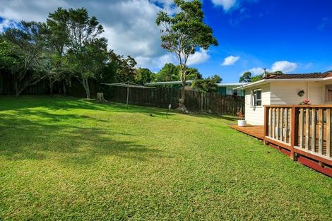 Photo of property in 52 Lavery Place, Sunnynook, Auckland, 0632