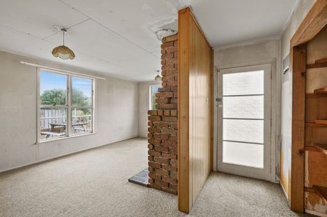 Photo of property in 65b Endeavour Street, Marfell, New Plymouth, 4310