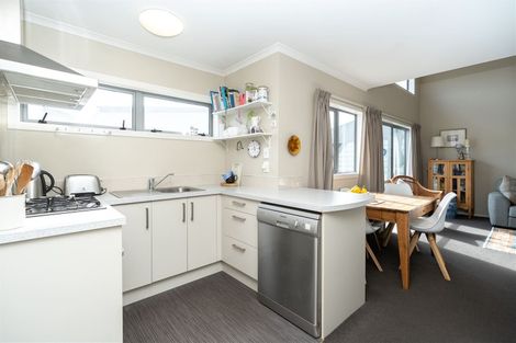 Photo of property in 18c Kelvin Place, Hamilton East, Hamilton, 3216