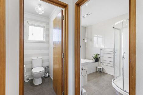 Photo of property in 1 Alma Place, Milson, Palmerston North, 4414