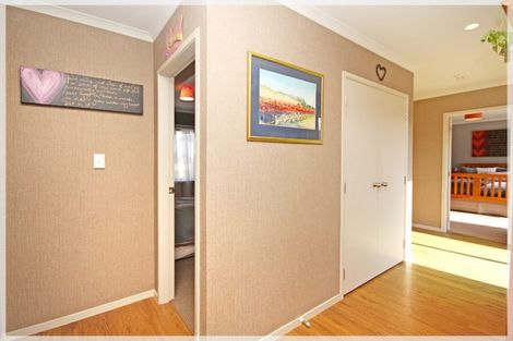 Photo of property in 37 Andrews Street, Foxton Beach, Foxton, 4815